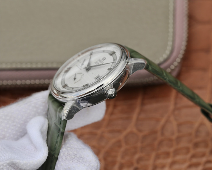 DV歐米茄碟飛 復刻真動顯 長儲能版 正品開模 跟正品一致的功能-高仿錶