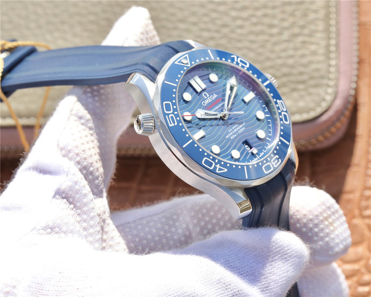 VS歐米茄海馬300米繫列升級V2版唯一與正品完全一致避震器的廠家-高仿錶