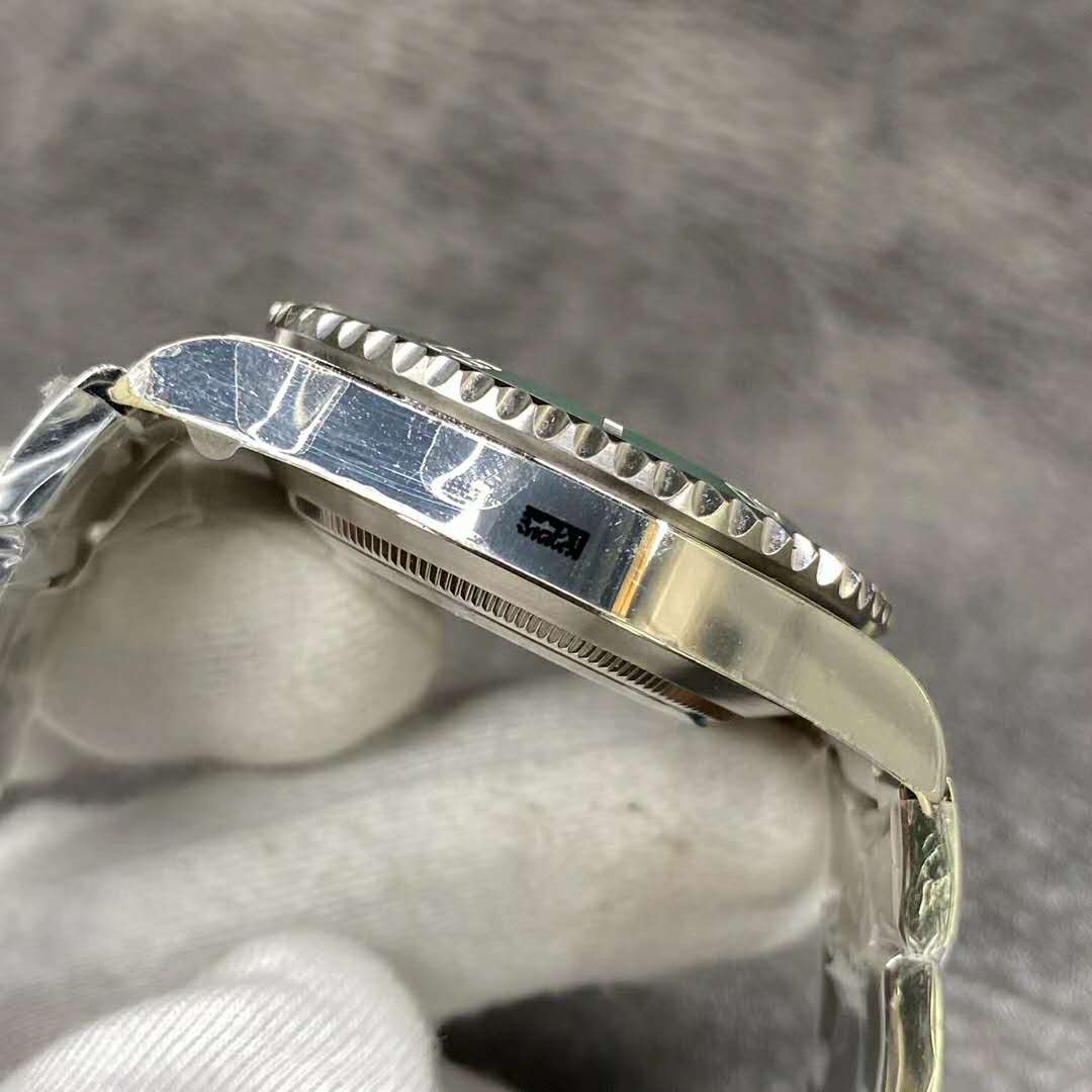 高仿勞力士手錶-潛航者型機械腕錶116610LV 綠水鬼-高仿錶