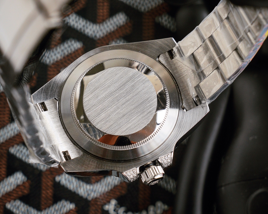 勞力士高仿錶頂級玩物同種材質最閃工藝潛航繫列水鬼作為原型-高仿錶