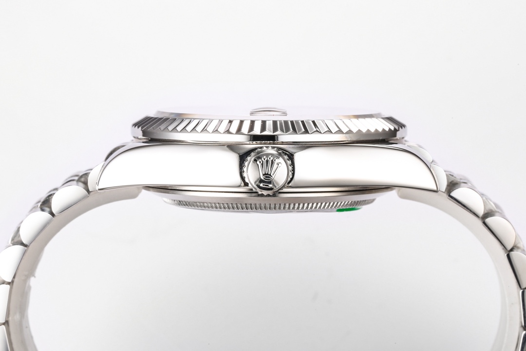 勞力士Rolex Sky-Dweller 一比一黑盤天行者-高仿錶 勞力士Rolex Sky-Dweller 一比一黑盤天行者-高仿錶